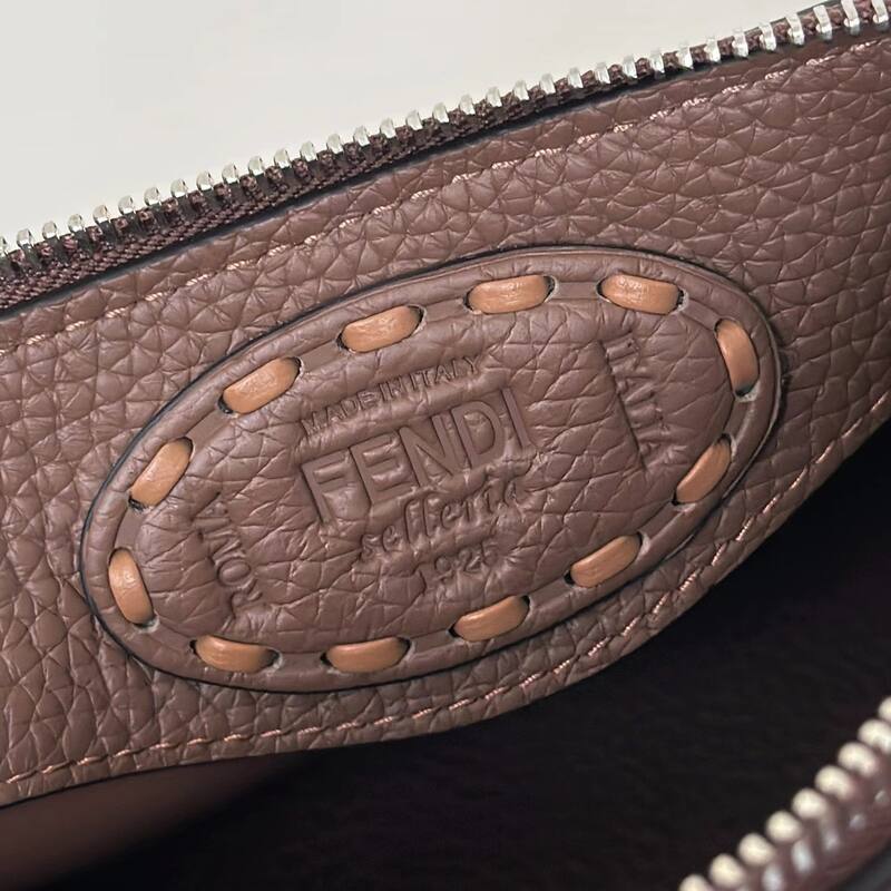 Fendi Brown shoulder bag — 1:1 Replica