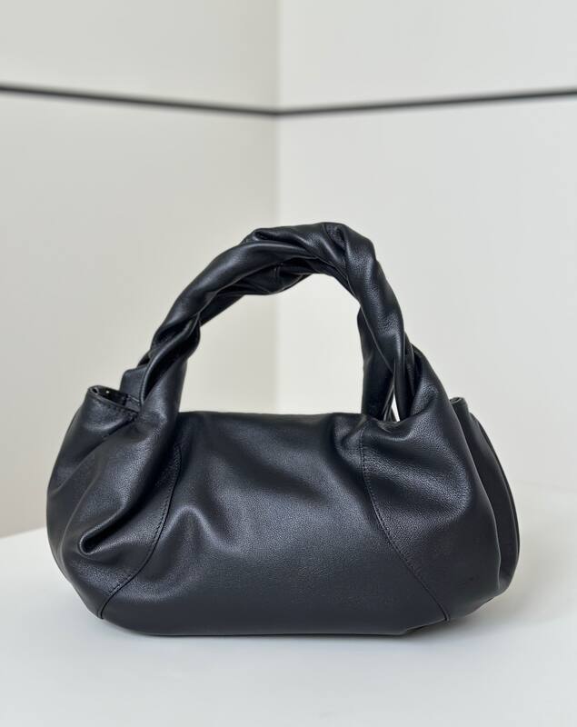 Fendi shoulder bag — AAA Quality Replica