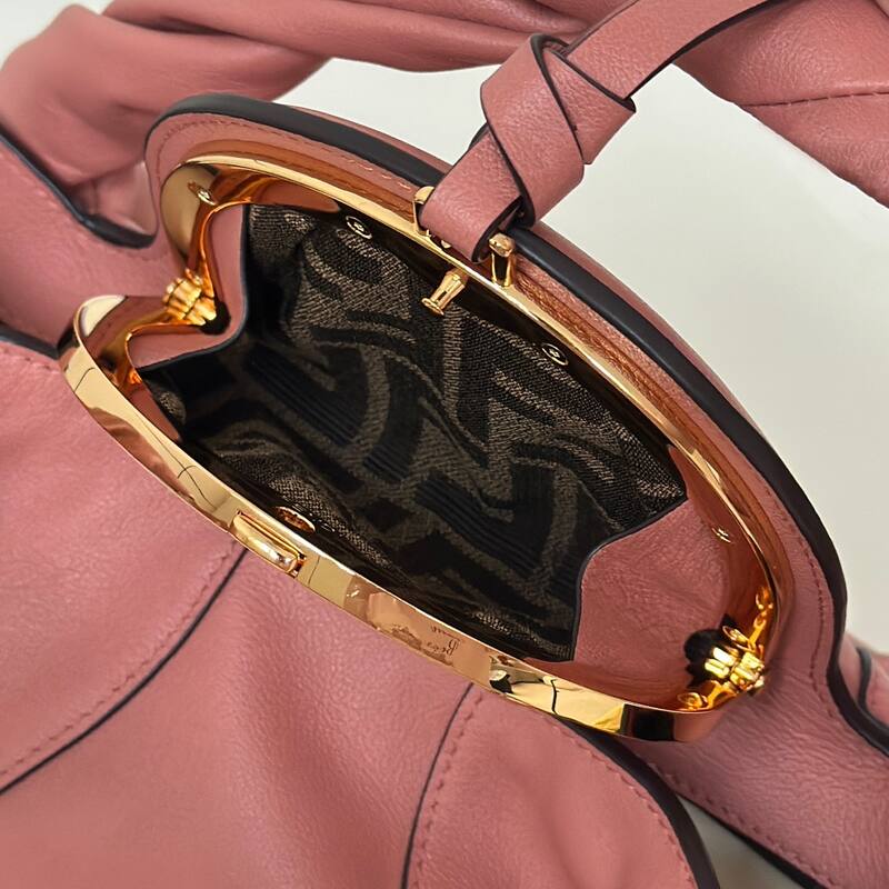 Fendi shoulder bag — Premium Replica