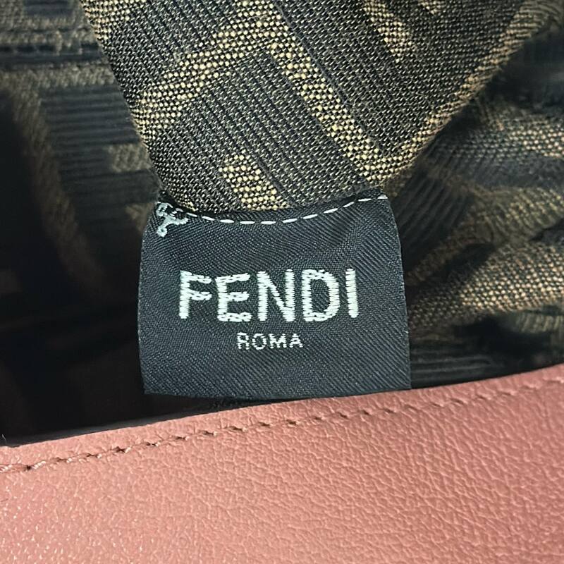 Fendi shoulder bag — Premium Replica
