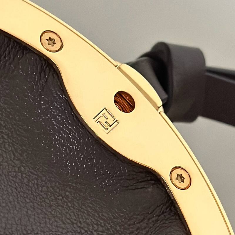 Fendi shoulder bag — Top Quality Replica