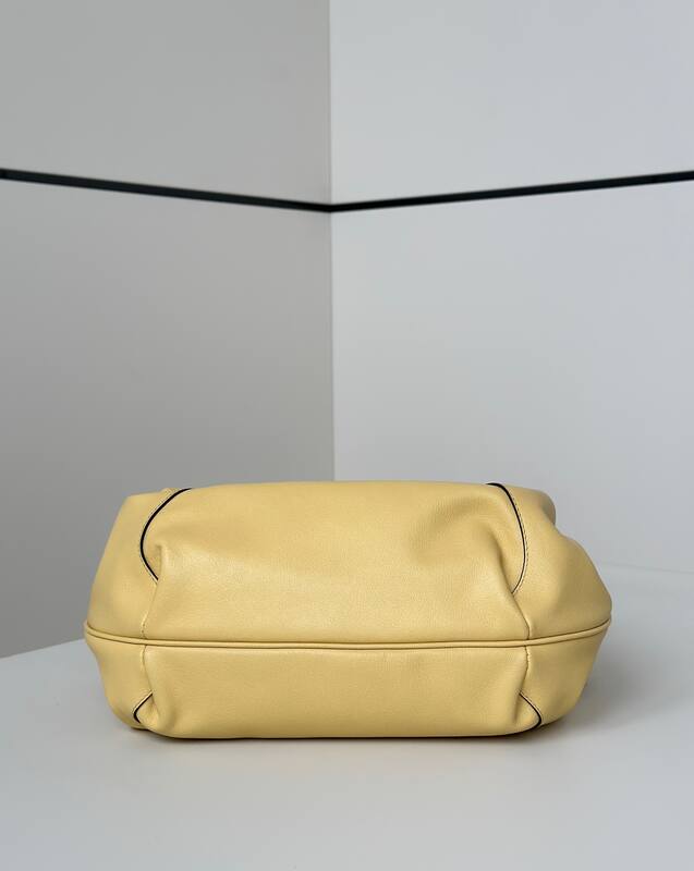Fendi shoulder bag — AAA Quality Replica