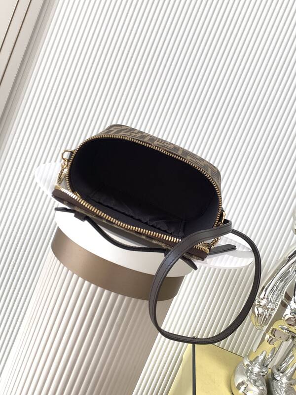 Fendi Brown shoulder bag — Premium Replica