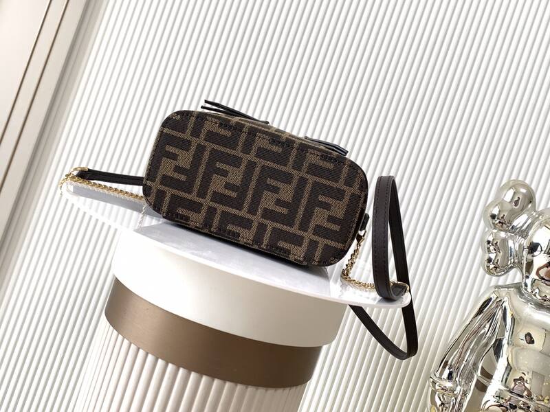 Fendi Brown shoulder bag — Premium Replica
