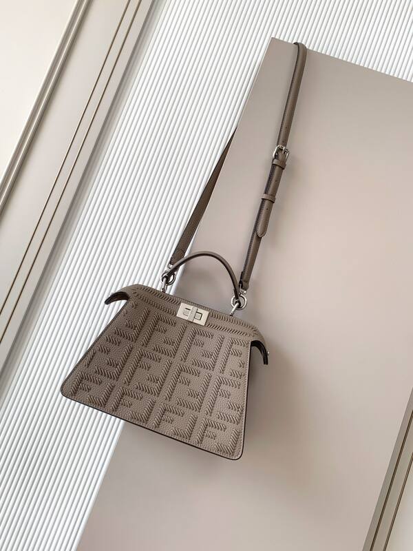 Fendi Peekaboo Gray 33x22x14cm shoulder bag — AAA Quality Replica