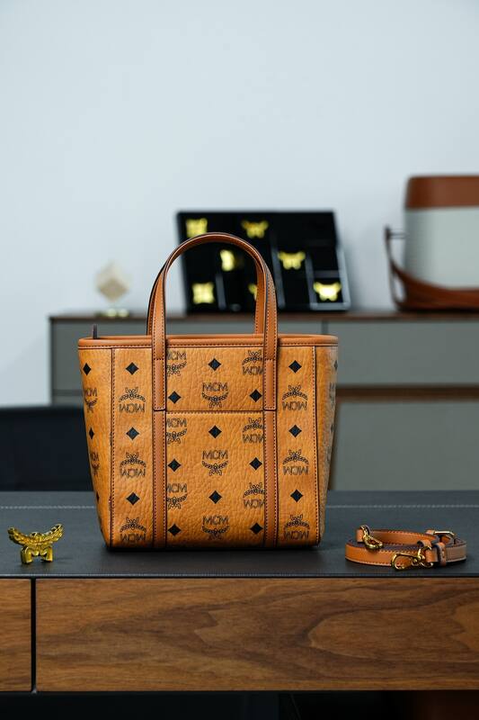 MCM Toni Visetos shoulder bag — AAA Quality Replica
