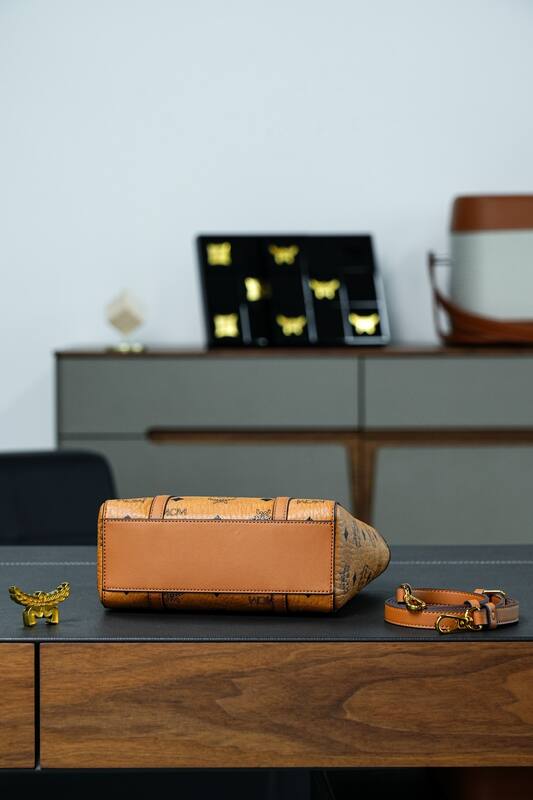 MCM Toni Visetos shoulder bag — AAA Quality Replica