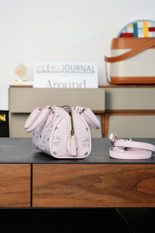 MCM Monogram shoulder bag — Premium Replica