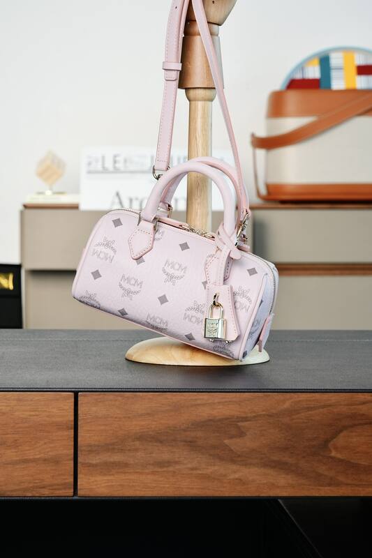 MCM Monogram shoulder bag — Premium Replica