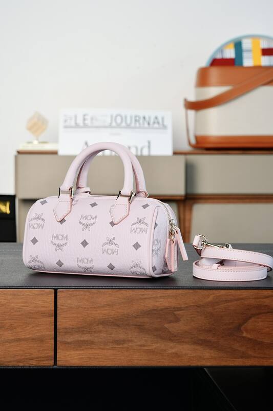 MCM Monogram shoulder bag — Premium Replica