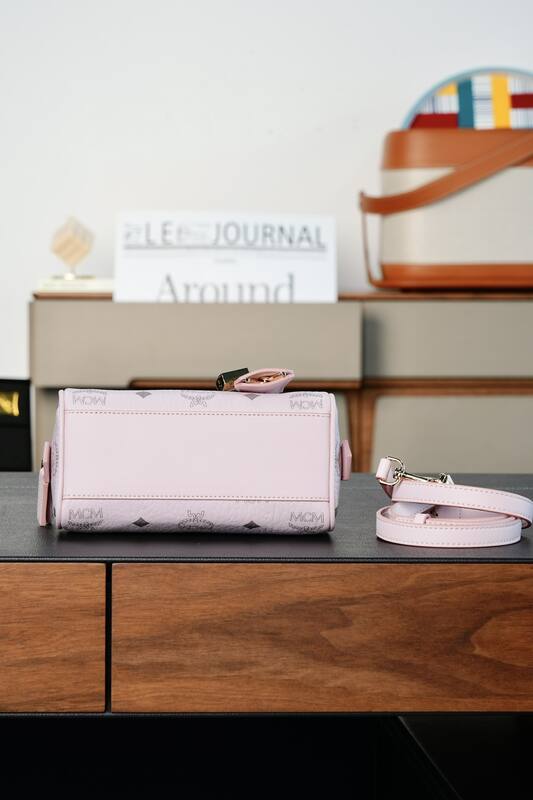 MCM Monogram shoulder bag — Premium Replica