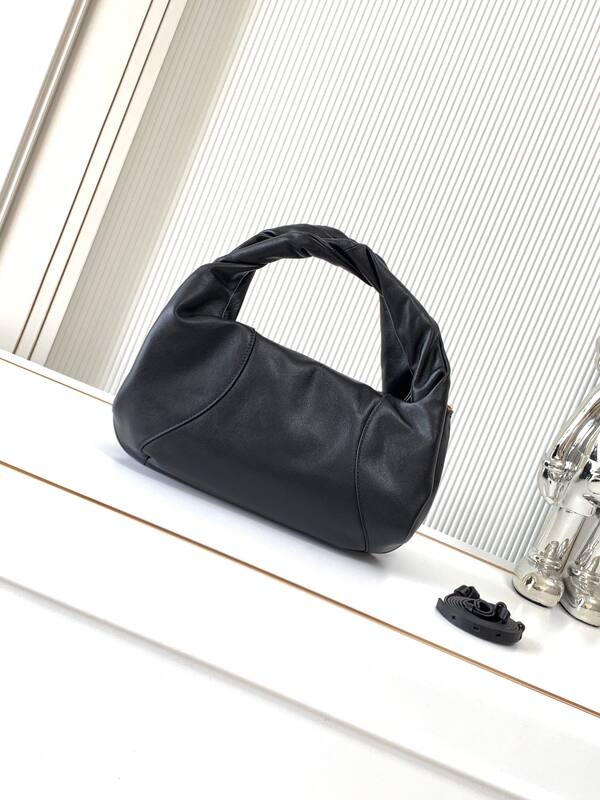 Fendi Black shoulder bag — Premium Replica