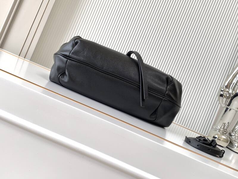 Fendi Black shoulder bag — Premium Replica