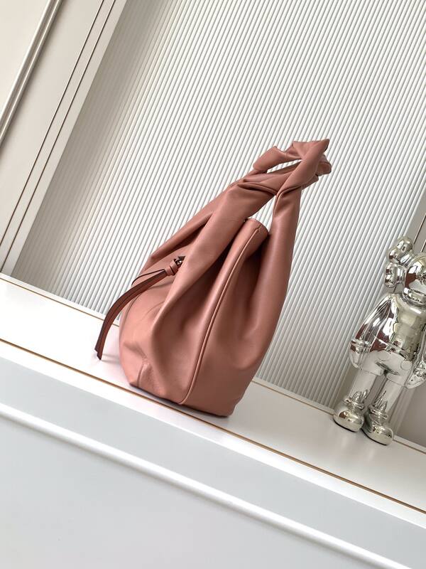 Fendi Pink 40x30x16cm shoulder bag — 1:1 Replica