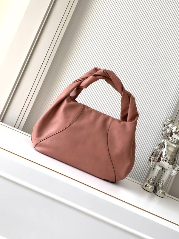 Fendi Pink 40x30x16cm shoulder bag — 1:1 Replica