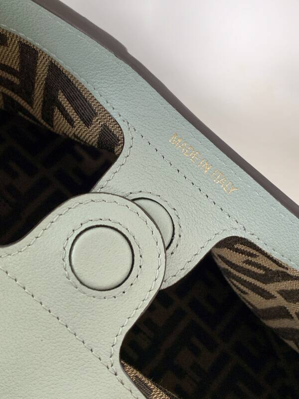 Fendi Green shoulder bag — AAA Quality Replica