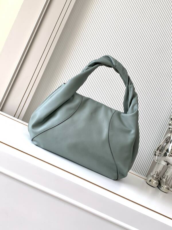 Fendi Green shoulder bag — AAA Quality Replica