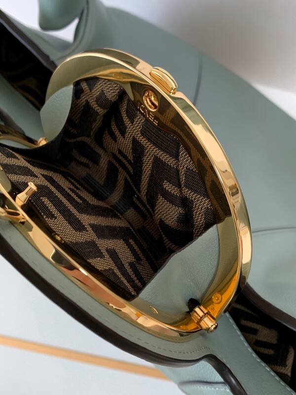 Fendi Green shoulder bag — AAA Quality Replica