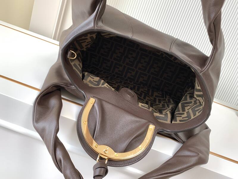 Fendi Brown shoulder bag — Top Quality Replica