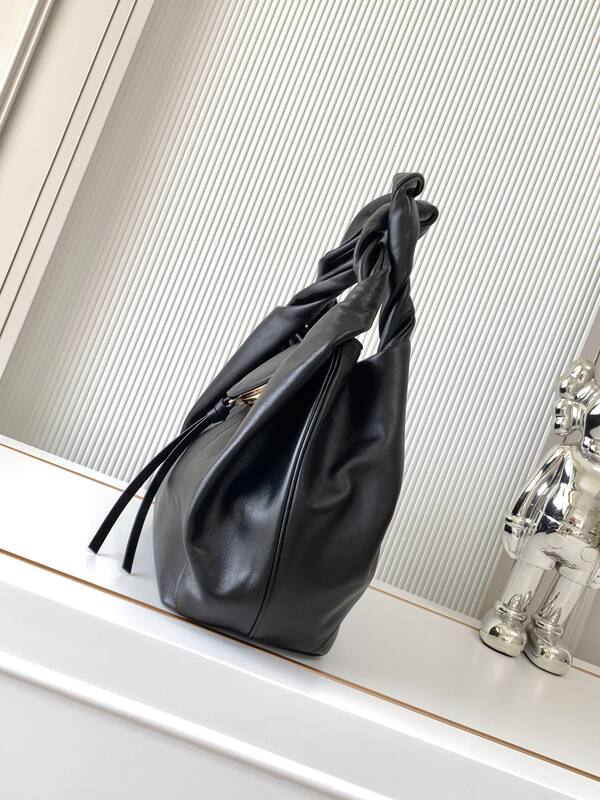 Fendi Black 40x30x16cm shoulder bag — Premium Replica