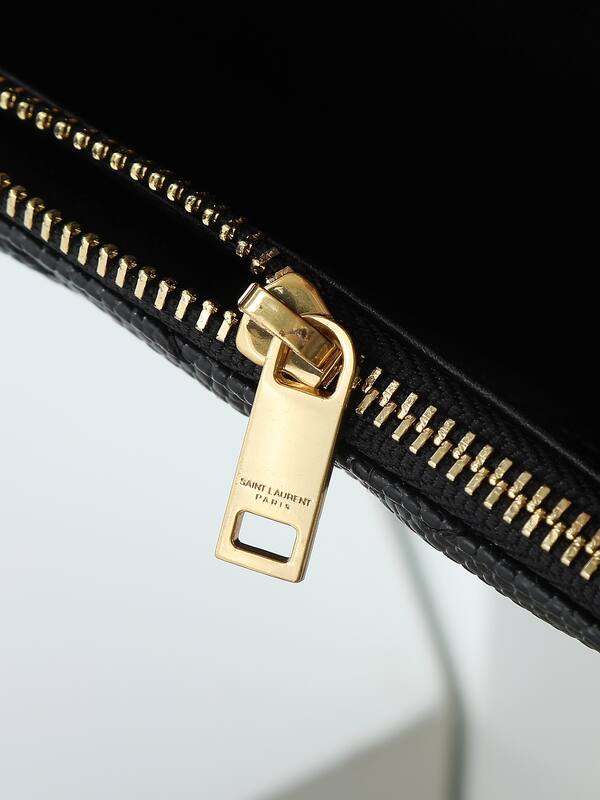 Saint Laurent Lou Black 20 17 crossbody — Premium Replica