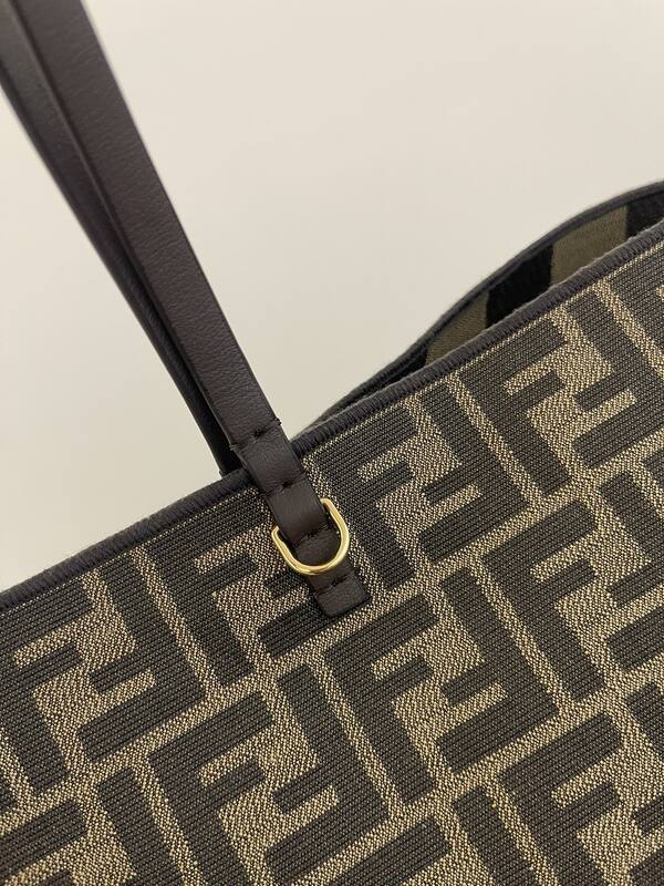 Fendi Brown 40x30x16cm shoulder bag — 1:1 Replica
