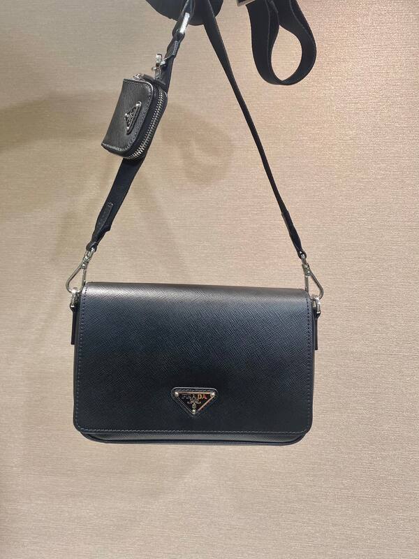 Prada Black shoulder bag — AAA Quality Replica