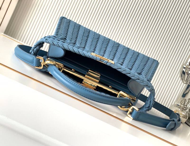 Fendi Peekaboo Blue 33x22x14cm shoulder bag — AAA Quality Replica