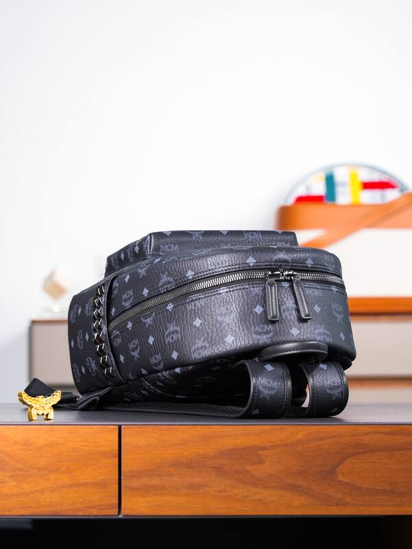 MCM Stark Monogram 30x38x15cm shoulder bag — 1:1 Replica