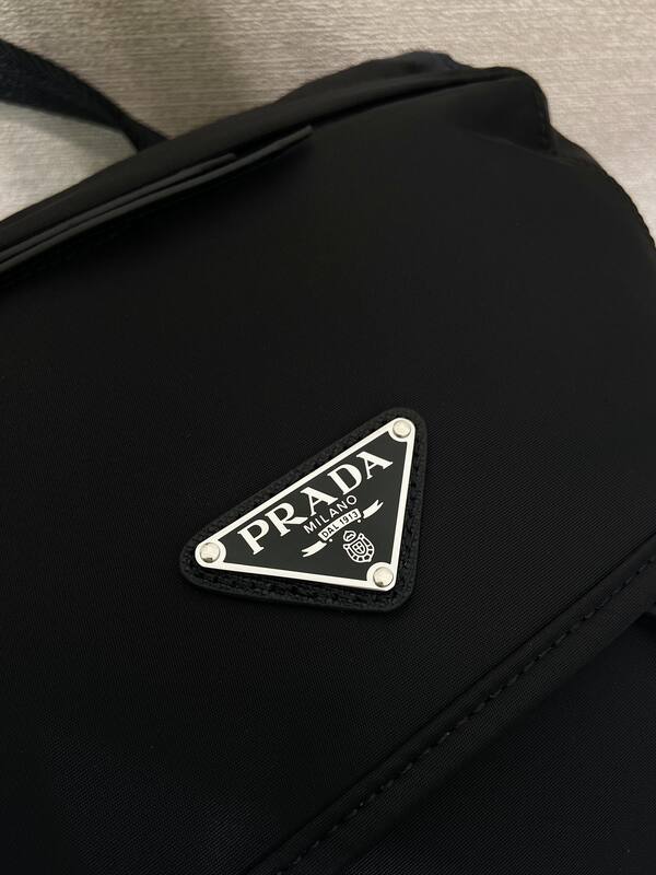 Prada Black shoulder bag — Premium Replica