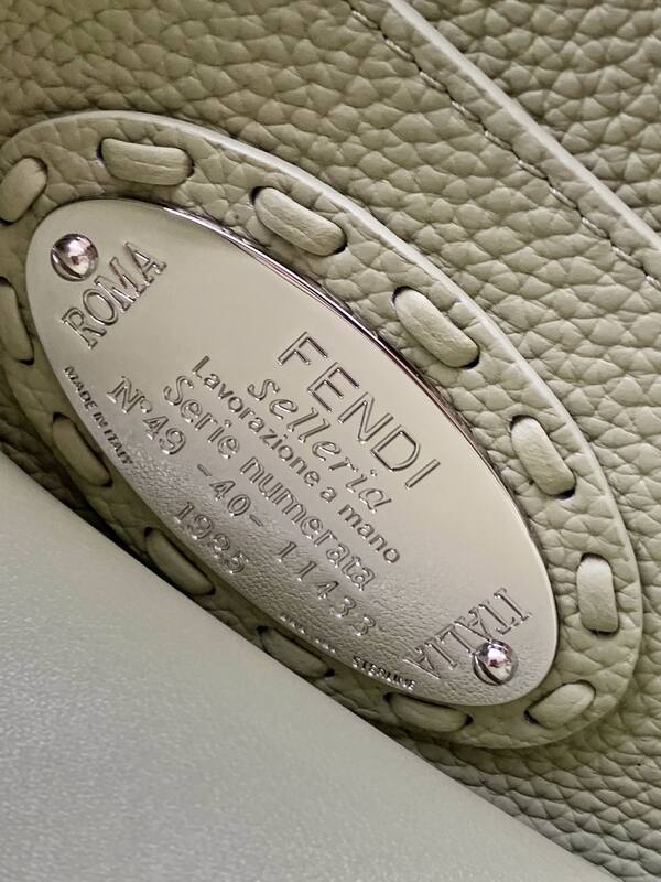 Fendi Peekaboo Green 33x22x14cm shoulder bag — Top Quality Replica