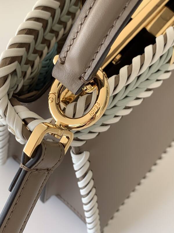 Fendi Peekaboo 33x22x14cm shoulder bag — Premium Replica