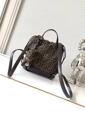 Fendi Brown 25x18x10cm shoulder bag AAA Quality Replica