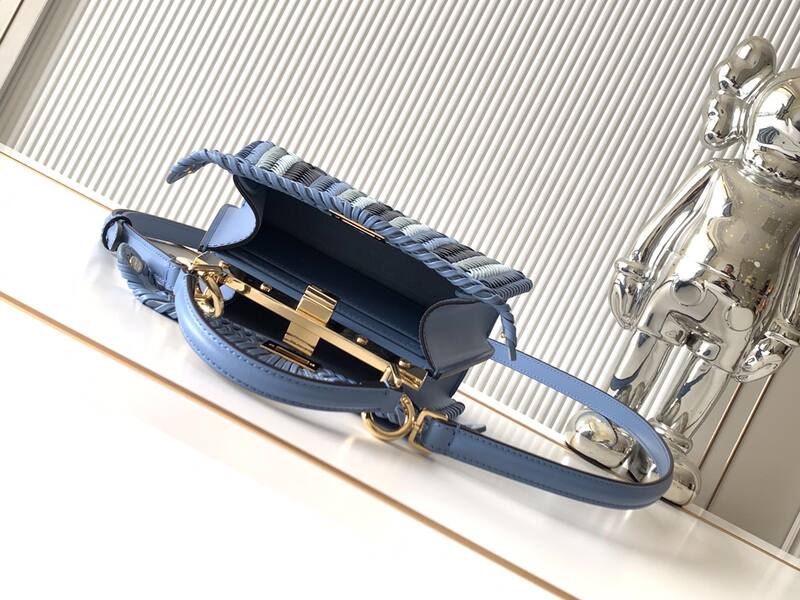 Fendi Peekaboo Blue 33x22x14cm shoulder bag — Premium Replica