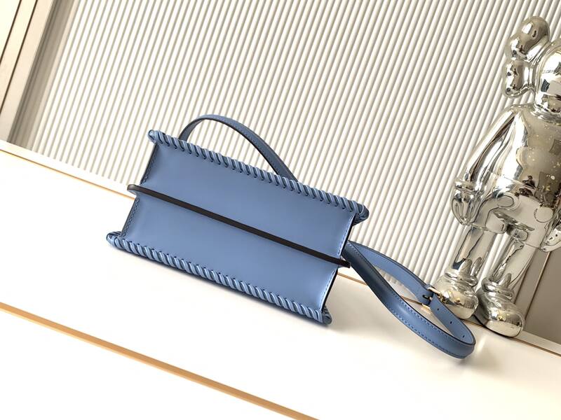 Fendi Peekaboo Blue 33x22x14cm shoulder bag — Premium Replica
