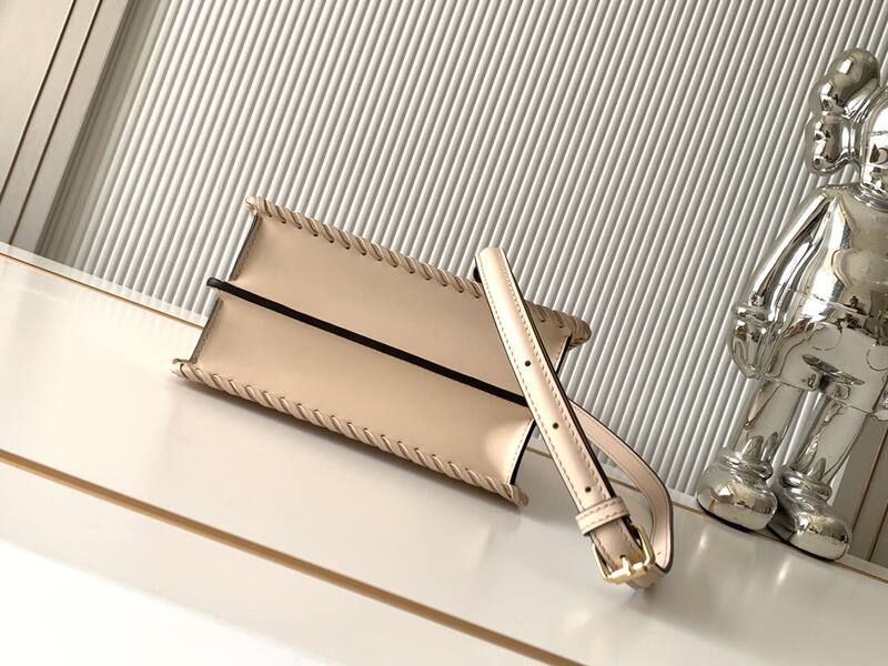 Fendi Peekaboo Beige 33x22x14cm shoulder bag — Top Quality Replica