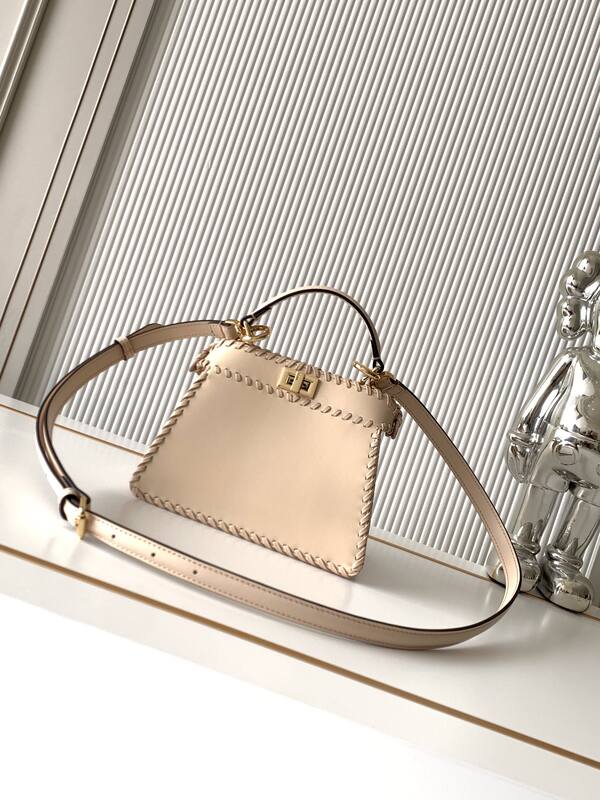 Fendi Peekaboo Beige 33x22x14cm shoulder bag — Top Quality Replica