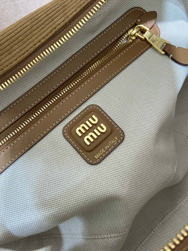 Miu Miu 40x30x16cm shoulder bag — 1:1 Replica