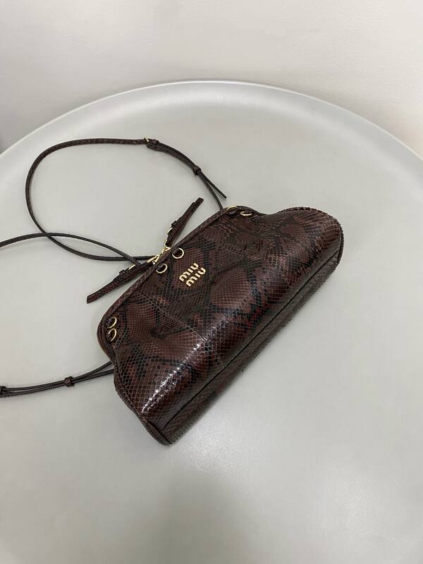 Miu Miu Brown 30x22x12cm shoulder bag — Premium Replica