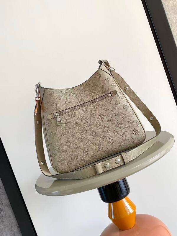Louis Vuitton M14617 Beige Monogram crossbody — AAA Quality Replica