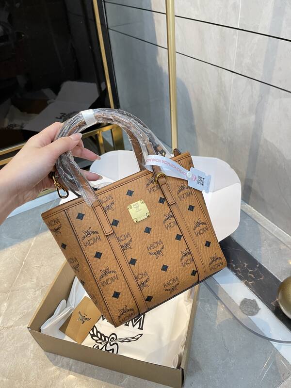 MCM Toni Visetos shoulder bag — Premium Replica