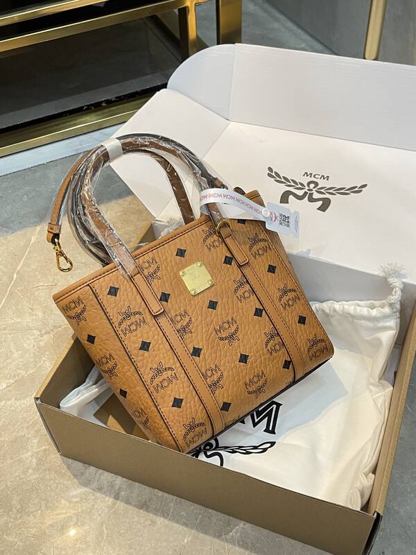 MCM Toni Visetos shoulder bag — Premium Replica