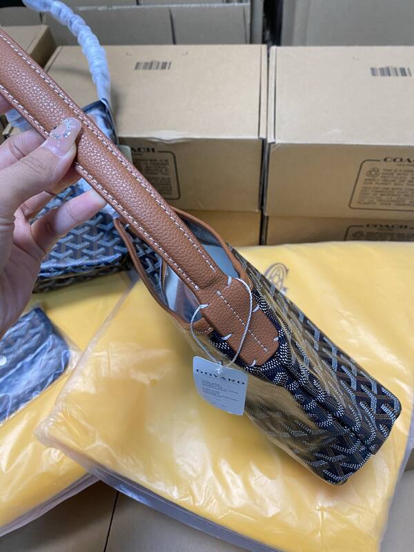 Goyard Brown shoulder bag — AAA Quality Replica