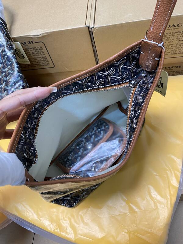 Goyard Brown shoulder bag — AAA Quality Replica