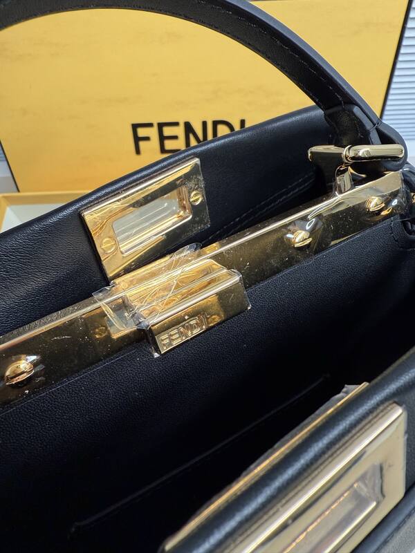 Fendi Peekaboo Black 33x22x14cm shoulder bag — AAA Quality Replica