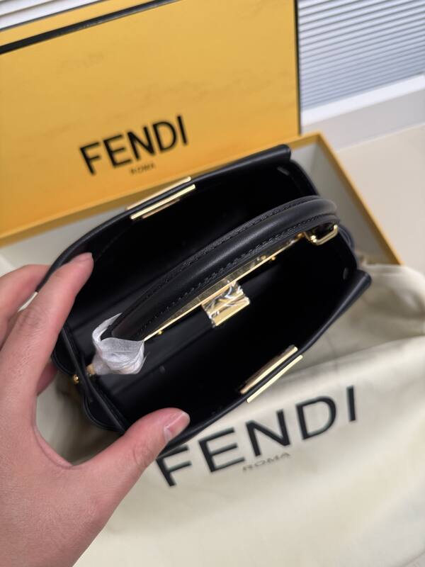 Fendi Peekaboo Black 33x22x14cm shoulder bag — AAA Quality Replica