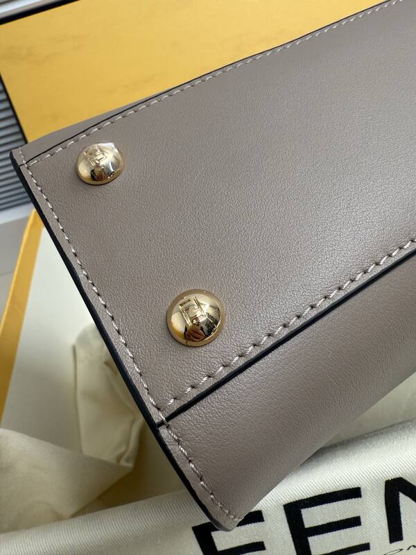 Fendi Peekaboo 33x22x14cm shoulder bag — Top Quality Replica
