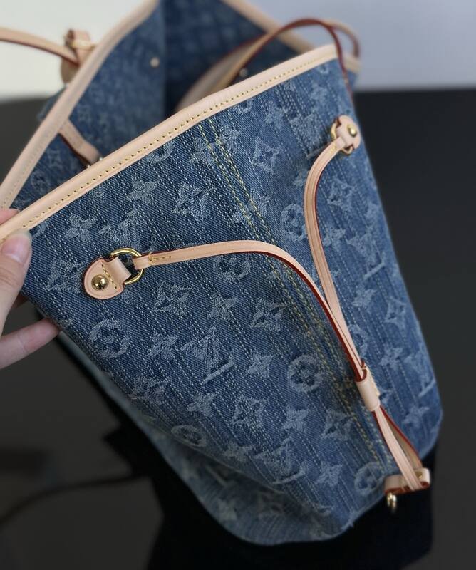 Louis Vuitton Neverfull Blue Monogram Denim tote — Top Quality Replica