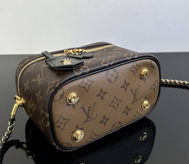 Louis Vuitton M45165 Monogram crossbody — Premium Replica