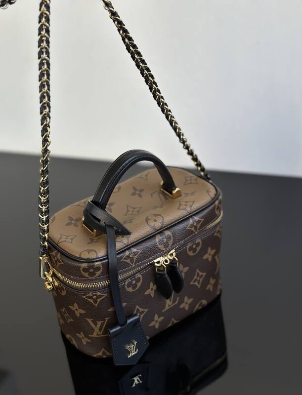 Louis Vuitton M45165 Monogram crossbody — Premium Replica